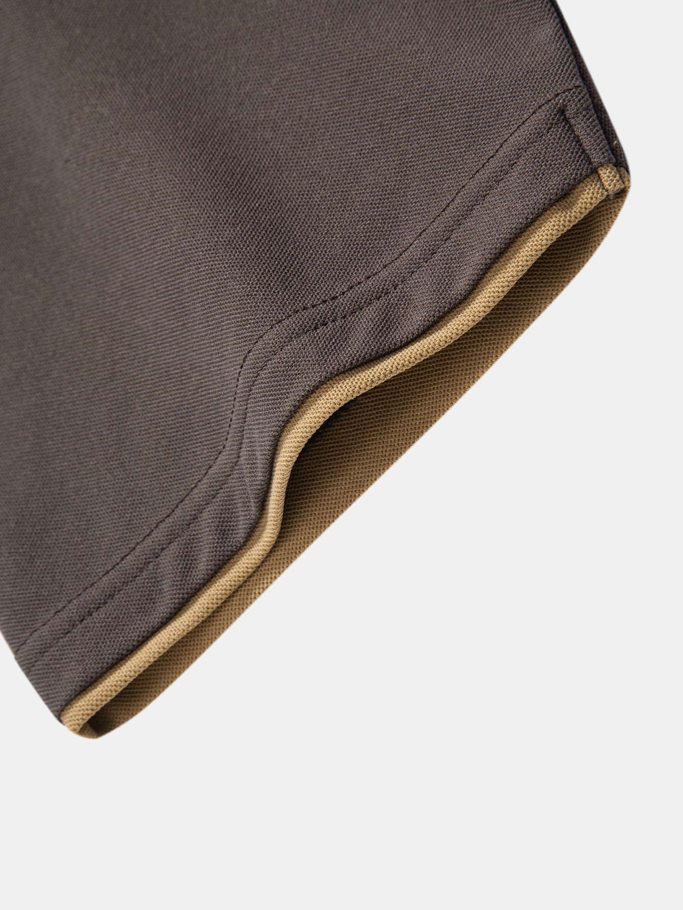 Two-Tone Collar Polo Shirt