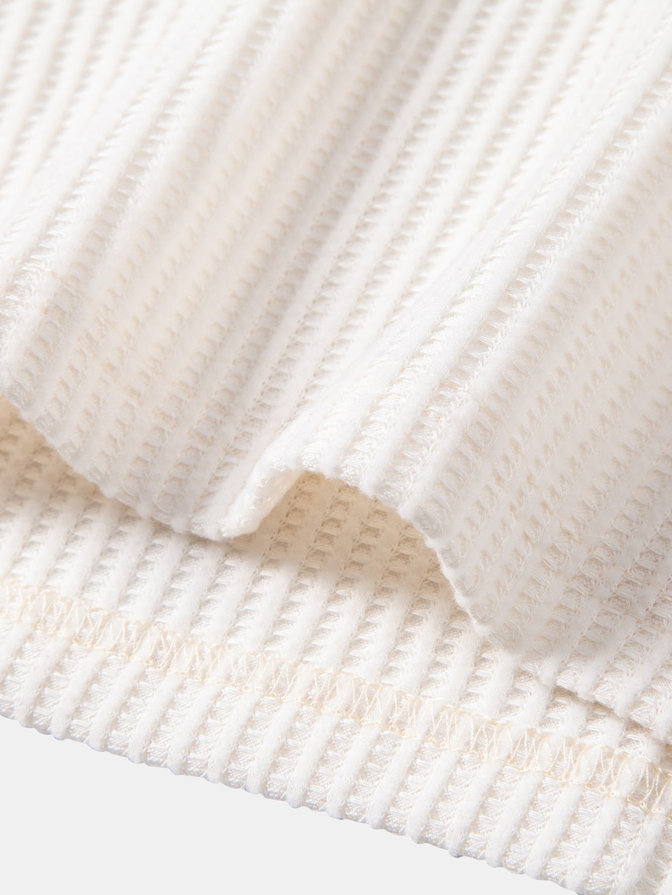 Two-Piece Contrast Waffle Set: T-Shirt with Pocket & Drawstring Knitted Pants
